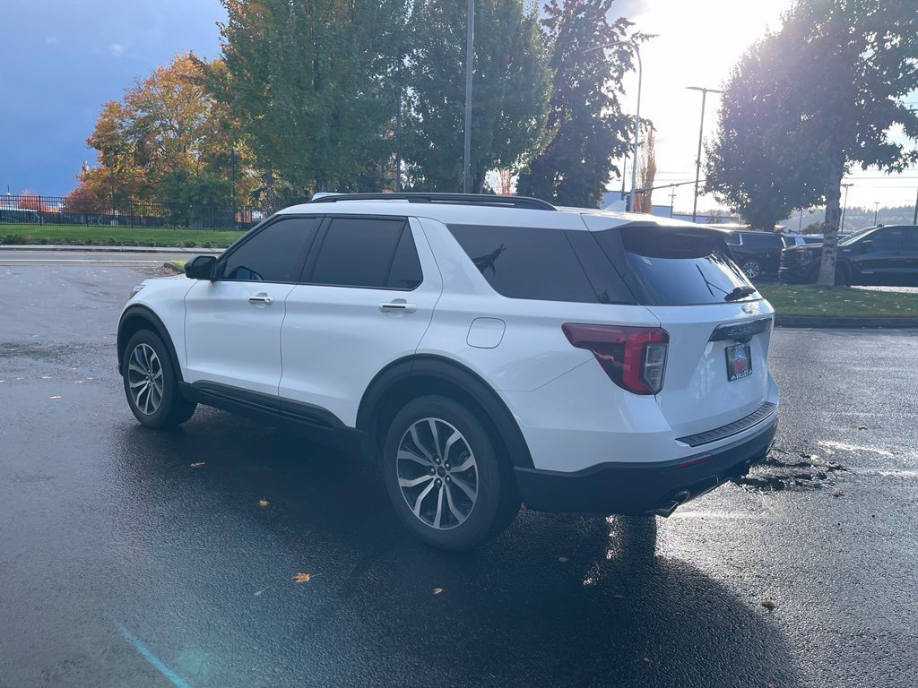 Used 2022 Ford Explorer ST-Line w/ Class IV Trailer Tow Package AWD/4WD image 3