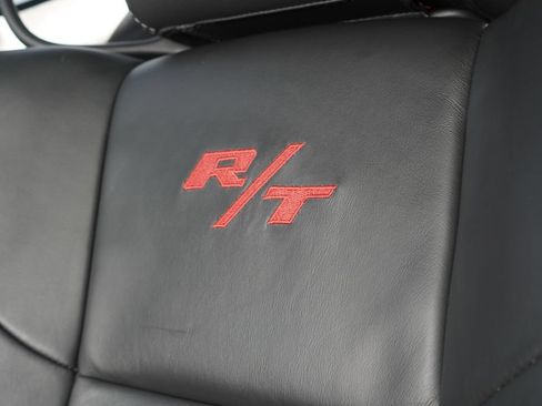 Used 2014 Dodge Challenger R/T RWD image 28