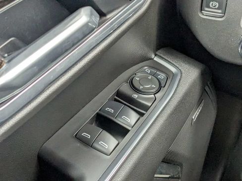 Used 2025 GMC Sierra 1500 Elevation w/ Preferred Package AWD/4WD image 19