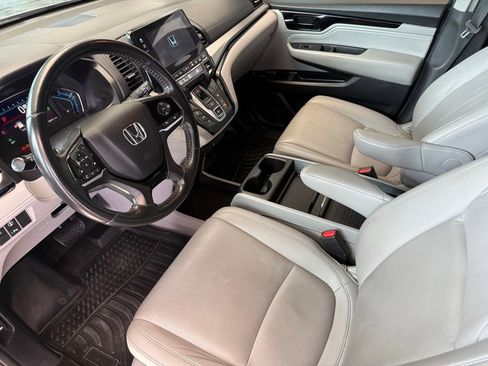 Used 2022 Honda Odyssey Touring image 14