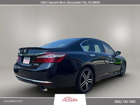 Used 2017 Honda Accord Sport Special Edition image 6