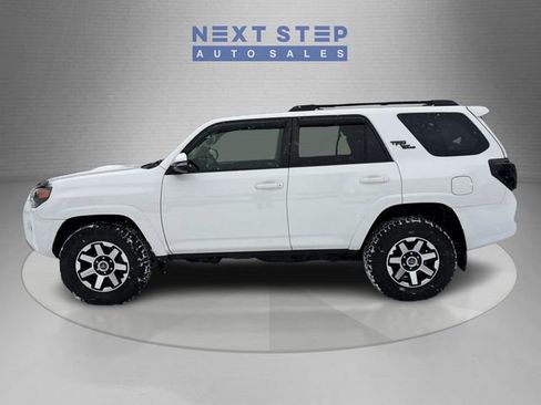 Used 2019 Toyota 4Runner TRD Off-Road Premium w/ Wilderness Package image 4
