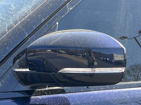 Used 2020 Land Rover Range Rover HSE image 32