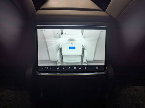 Used 2024 Tesla Model X image 33