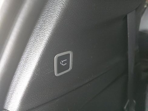 Used 2025 Chrysler Pacifica Select FWD image 37