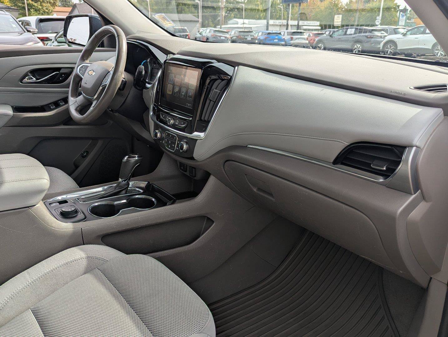 Used 2018 Chevrolet Traverse LT AWD/4WD image 37