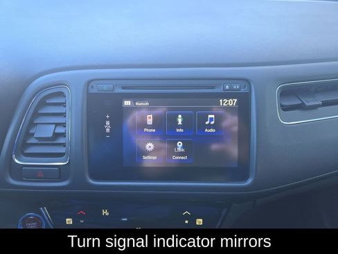 Used 2018 Honda HR-V EX image 18