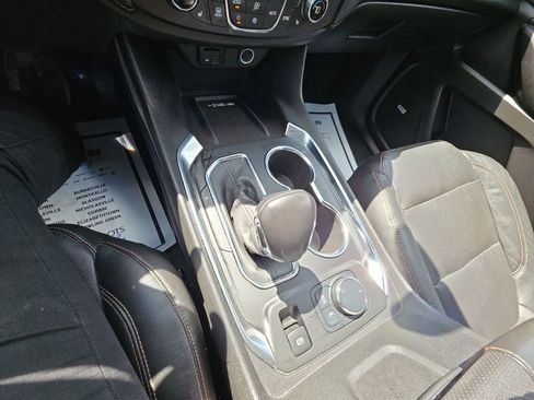 Used 2021 Chevrolet Traverse Premier w/ Redline Edition FWD image 19