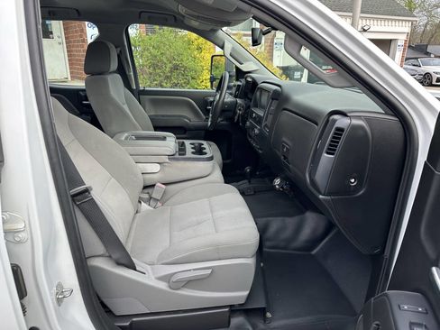 Used 2018 Chevrolet Silverado 2500 W/T w/ WT Fleet Convenience Package AWD/4WD image 22