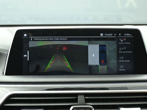 Used 2022 BMW 750i xDrive w/ Luxury Rear Seating Package image 12