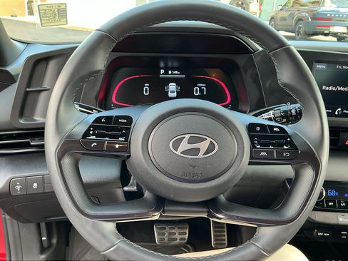 Certified 2025 Hyundai Elantra Sport image 9