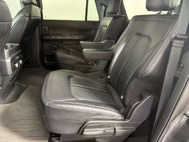 Used 2021 Ford Expedition Max Limited RWD image 24