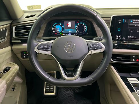Used 2024 Volkswagen Atlas SEL Premium R-Line AWD/4WD image 13