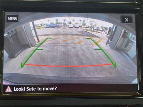 Used 2018 Volkswagen Tiguan Limited w/ Premium Package FWD image 12