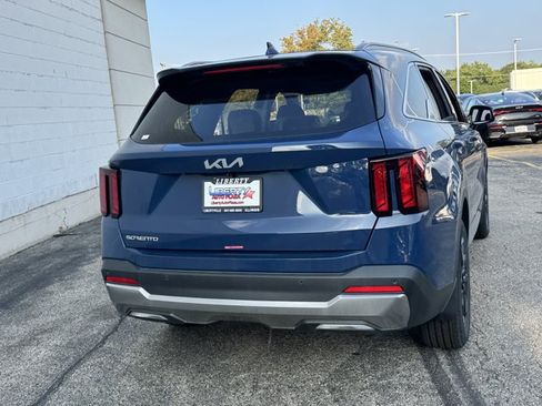New 2026 Kia Sorento S w/ S Panoramic Sunroof Package FWD image 11