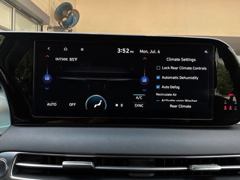 Used 2025 Hyundai Palisade SEL AWD/4WD image 33