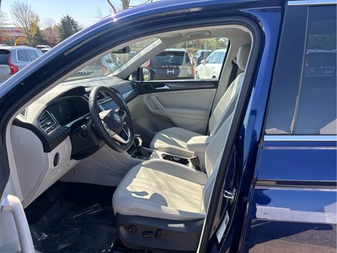 Used 2022 Volkswagen Tiguan SE AWD/4WD image 12