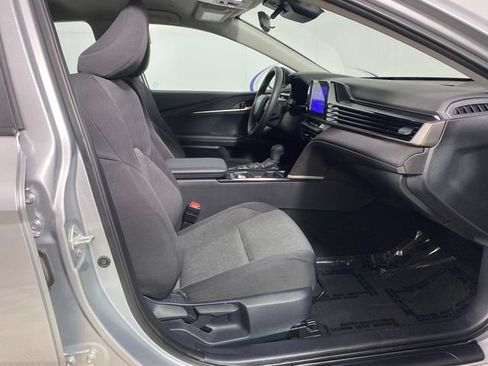 Used 2025 Toyota Camry LE FWD image 8