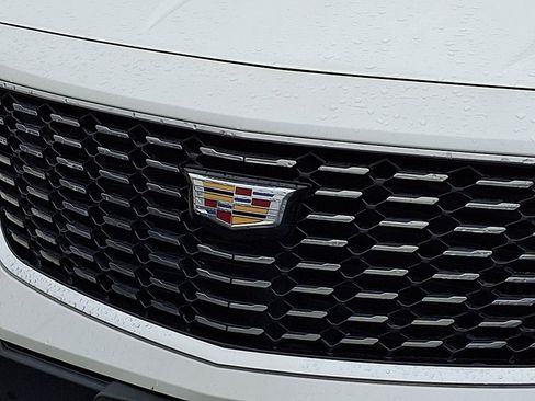 Used 2020 Cadillac XT4 Premium Luxury w/ Technology Package image 8