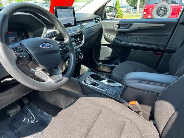 Used 2025 Ford Escape Active AWD/4WD image 14