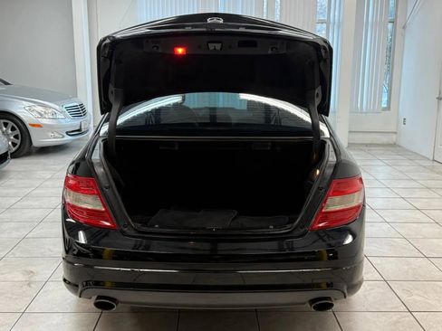 Used 2011 Mercedes-Benz C 350 Sport image 11