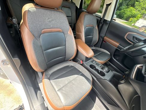 Used 2023 Ford Bronco Sport Outer Banks w/ Tech Package AWD/4WD image 17