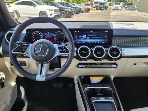 Certified 2025 Mercedes-Benz GLB 250 4MATIC image 13