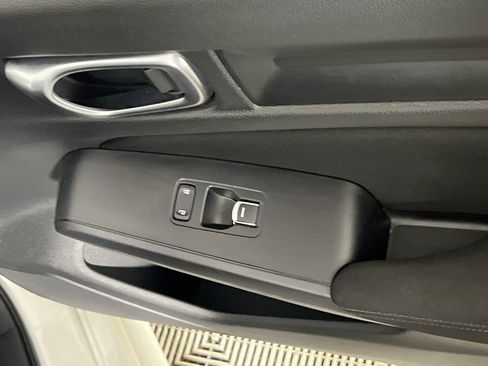 Used 2025 Honda Civic Sport image 32