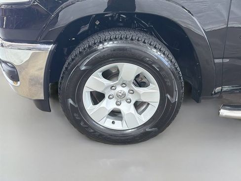 Used 2025 RAM 1500 Big Horn AWD/4WD image 30
