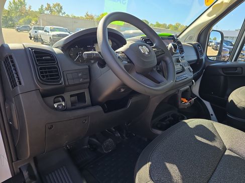 Used 2025 RAM ProMaster 2500 image 13