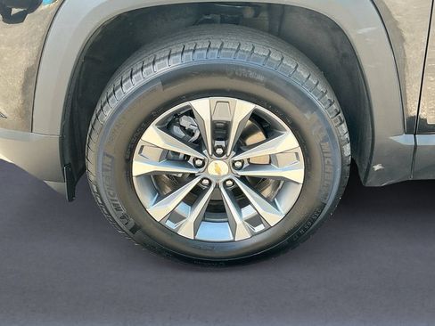Used 2025 Chevrolet Equinox LT AWD/4WD image 9