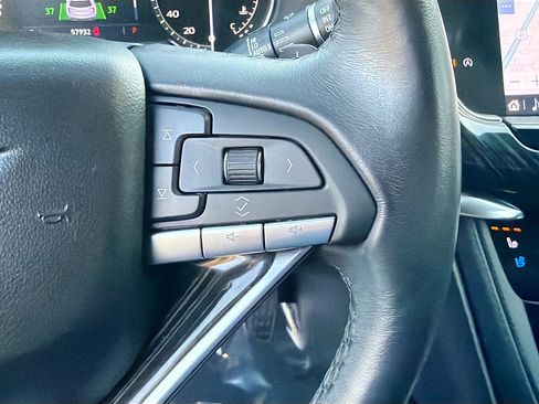 Used 2021 Cadillac XT6 Premium Luxury image 39