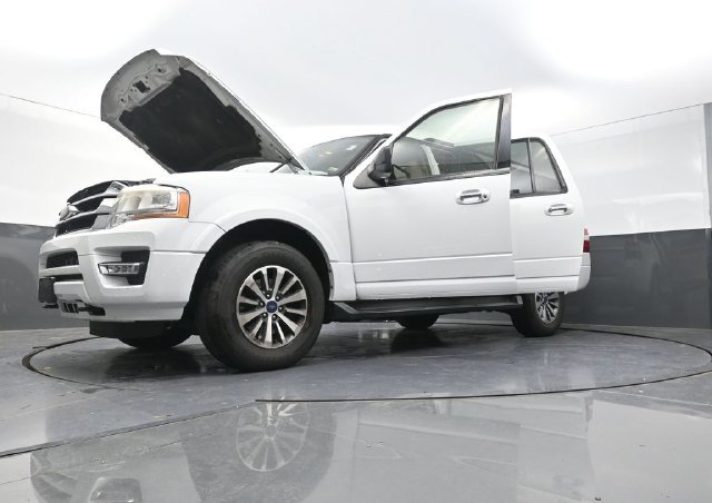 Used 2017 Ford Expedition EL XLT w/ Equipment Group 202A AWD/4WD image 41