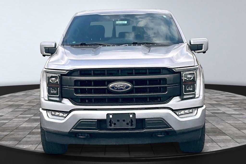 Used 2021 Ford F150 Lariat w/ Equipment Group 502A High AWD/4WD image 3