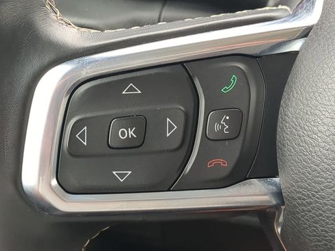 Used 2020 Jeep Gladiator Overland image 25