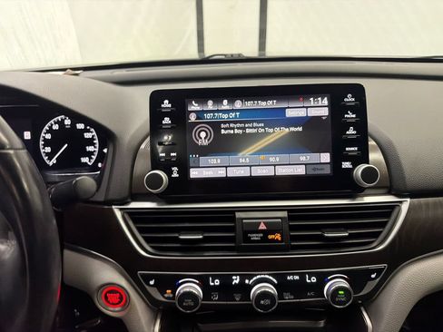 Used 2018 Honda Accord EX-L image 28