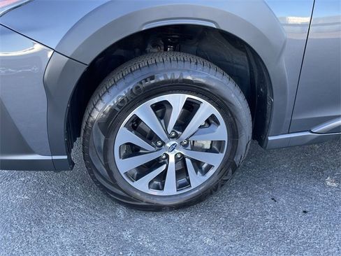 Certified 2025 Subaru Outback Premium image 9