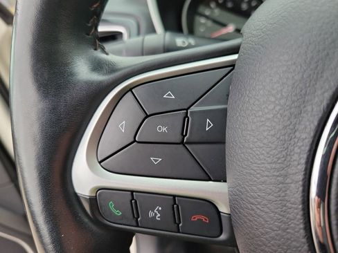 Used 2017 Jeep Compass Limited w/ Navigation Group AWD/4WD image 25