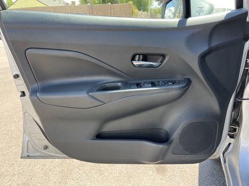 Used 2024 Nissan Versa SV FWD image 10