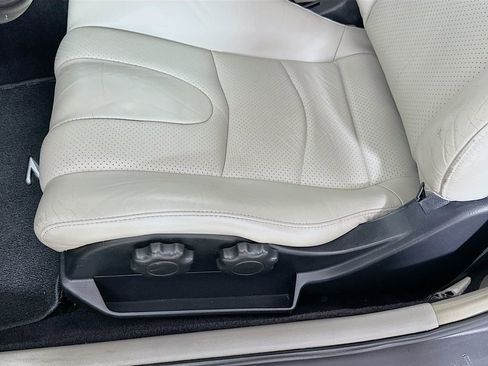 Used 2008 Nissan 350Z Touring image 8
