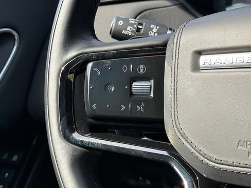 Certified 2026 Land Rover Range Rover Velar Dynamic SE AWD/4WD image 17