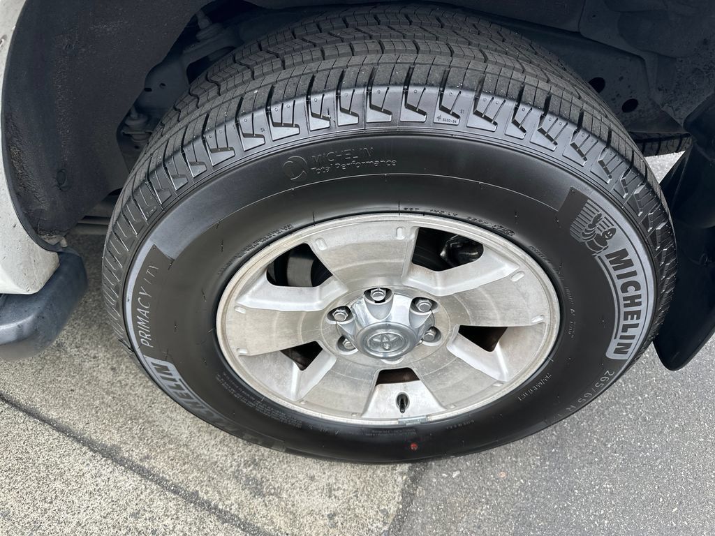 Used 2006 Toyota 4Runner SR5 RWD image 26