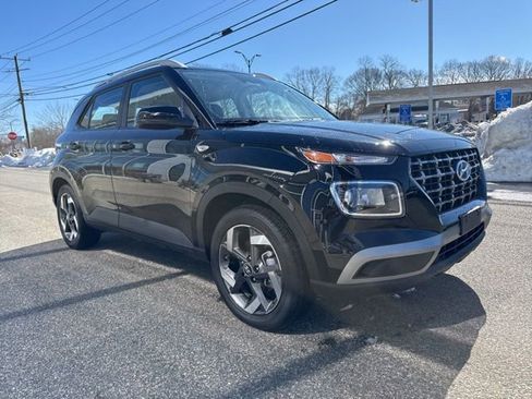 Certified 2026 Hyundai Venue SEL image 4