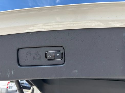 Used 2021 Lincoln Aviator Reserve w/ Equipment Group 202A AWD/4WD image 21