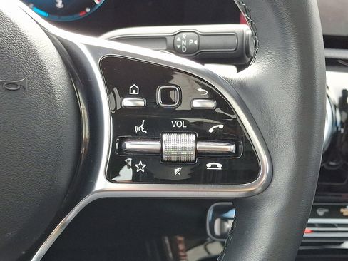 Used 2023 Mercedes-Benz CLA 250 4MATIC image 24