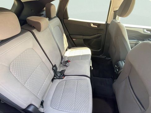 Used 2021 Ford Escape SE w/ SE Sport Appearance Package FWD image 18