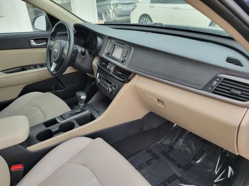 Used 2016 Kia Optima LX FWD image 24