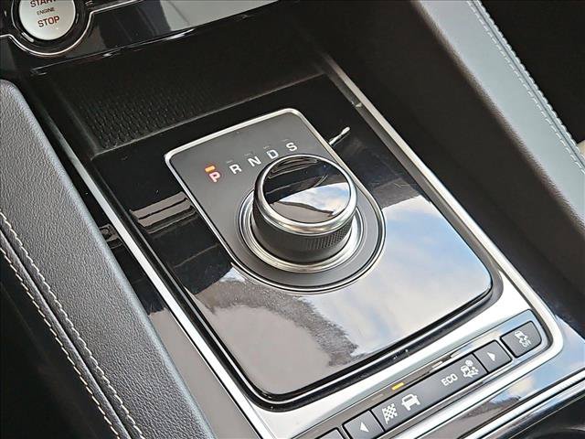 Used 2018 Jaguar F-PACE R-Sport AWD/4WD image 10