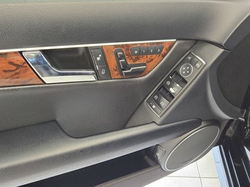 Used 2014 Mercedes-Benz C 300 4MATIC Sedan image 18