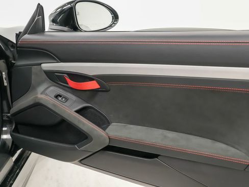 Used 2021 Porsche 718 Cayman GT4 image 16